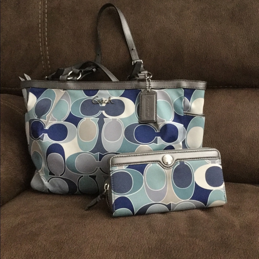 Authentic Coach purse and wallet